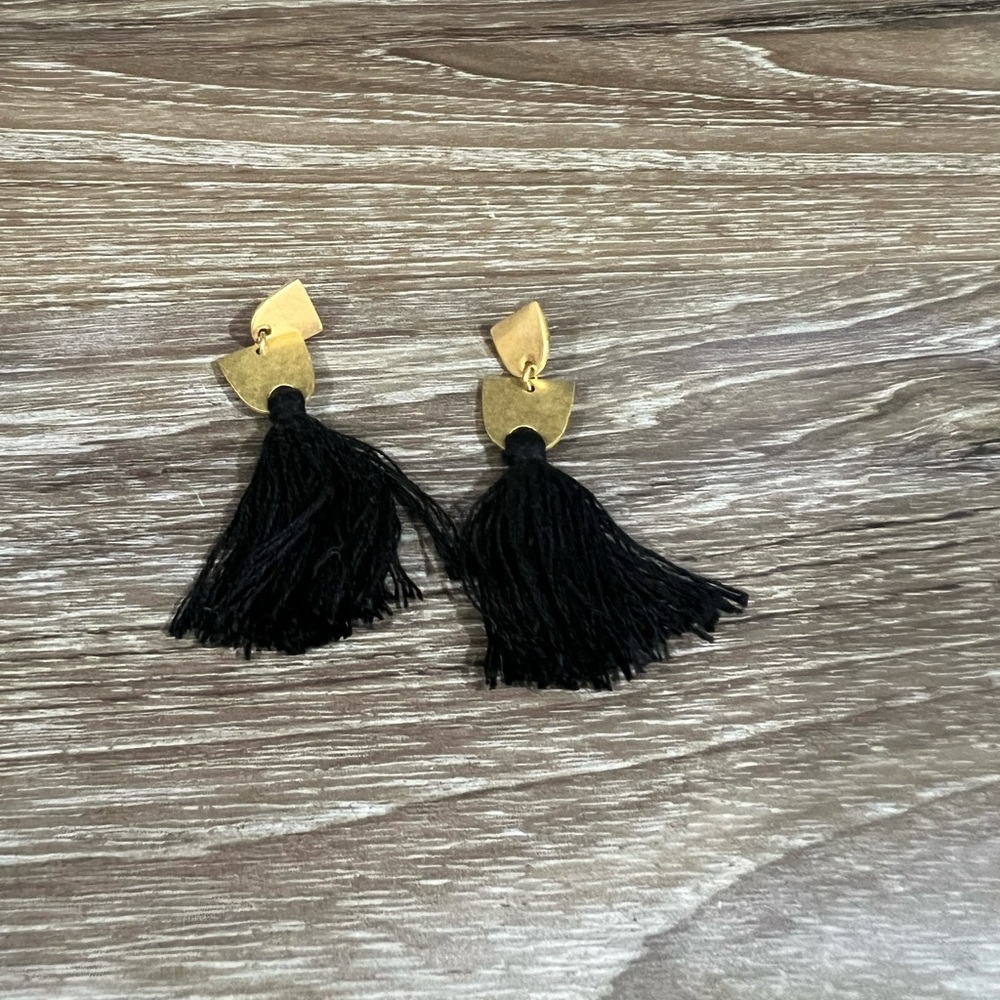 BLACK AND GOLD TASSEL EARRINGS MADEWELL